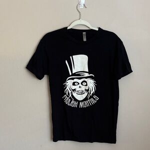 Hat Box Ghost- Black Graphic T-Shirt size small